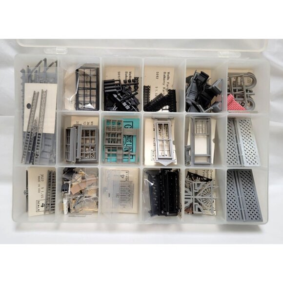 Grandt Line Miniature 1/4" Scale Architectural Pieces Plastic Darice Storage Box - Picture 1 of 11